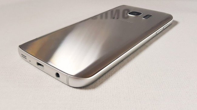 Samsung-Galaxy-S7-cote
