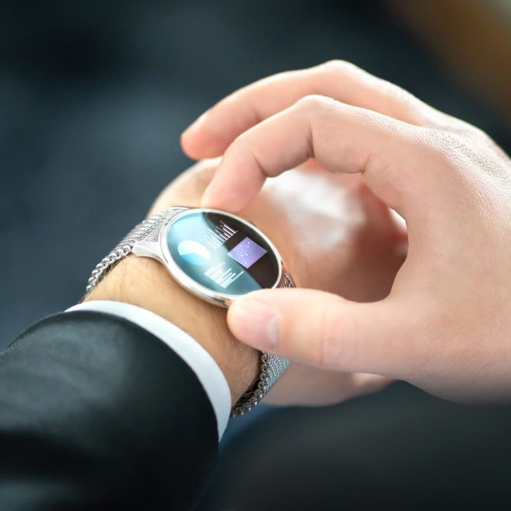 Montre connectée hybride