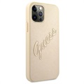 Coque iPhone 12/12 Pro Guess Saffiano Vintage Script - Doré