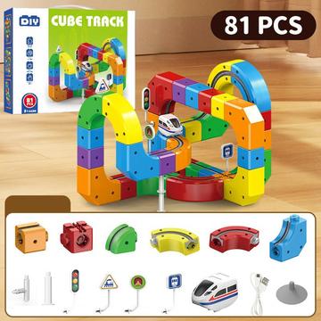 Train magnétique / Jouet de construction avec petit train rechargeable - 81 Pcs.