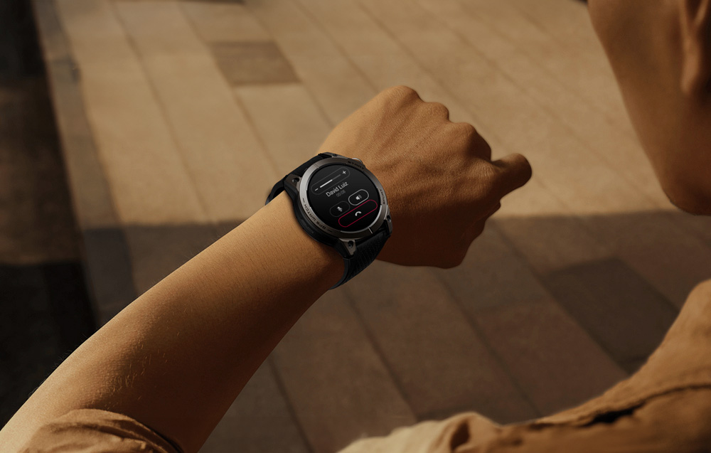 Zeblaze Stratos 3 Smartwatch avec GPS, écran AMOLED Ultra HD - Noir